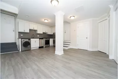 648.5 W Roscoe Street #GD, Chicago, IL 60657 - Photo 7