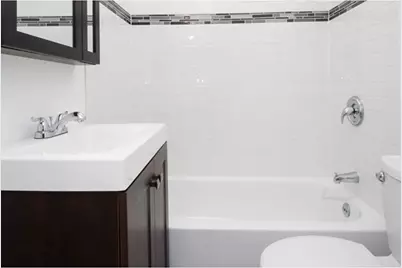 648.5 W Roscoe Street #GD, Chicago, IL 60657 - Photo 13