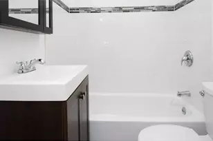 6485 W Roscoe St, Chicago, IL 60657 - Photo 13