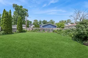 822 E Prairie Ave, Des Plaines, IL 60016 - Photo 25