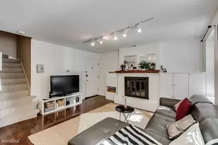 1011 N La Salle Dr, Chicago, IL 60610 - Photo 3