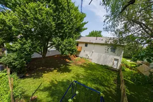 301 Bentley Dr, Normal, IL 61761 - Photo 29