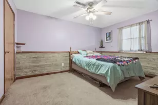 301 Bentley Dr, Normal, IL 61761 - Photo 15