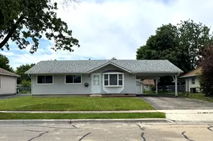 416 Berkshire Ave, Romeoville, IL 60446 - Photo 1