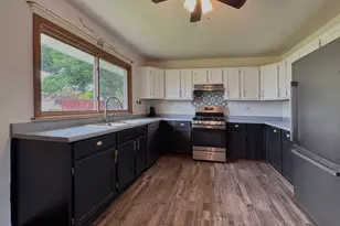 416 Berkshire Ave, Romeoville, IL 60446 - Photo 7