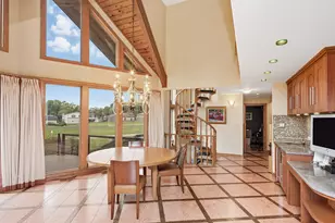 607 Berkshire Ct, Downers Grove, IL 60516 - Photo 9