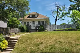 953 Elizabeth St, Elgin, IL 60120 - Photo 9