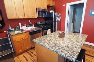 2115 W Wellington Ave, Chicago, IL 60618 - Photo 19
