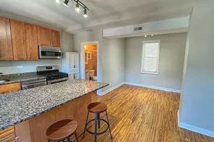 2115 W Wellington Ave, Chicago, IL 60618 - Photo 13