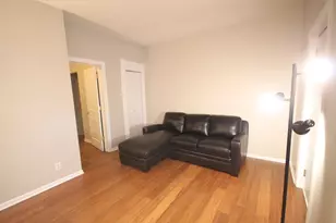 2115 W Wellington Ave, Chicago, IL 60618 - Photo 23