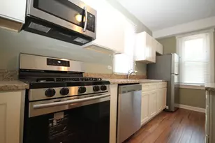2115 W Wellington Ave, Chicago, IL 60618 - Photo 15