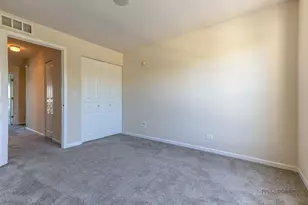 24852 W Gates Ln, Plainfield, IL 60585 - Photo 19