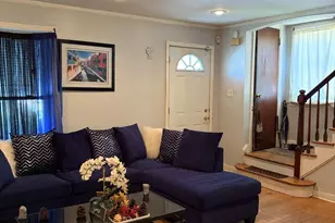 9815 S Clyde Ave, Chicago, IL 60617 - Photo 5