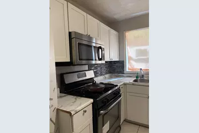 9815 S Clyde Avenue, Chicago, IL 60617 - Photo 9