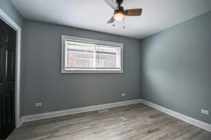 1237 E 95th St, Chicago, IL 60628 - Photo 11