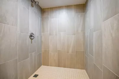1237 E 95th Street, Chicago, IL 60628 - Photo 21