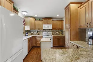 1158 Pinetree Ln, Bartlett, IL 60103 - Photo 11