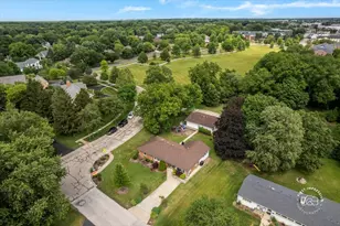 42 N 13th Ave, Saint Charles, IL 60174 - Photo 33