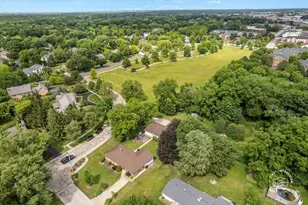42 N 13th Ave, Saint Charles, IL 60174 - Photo 31