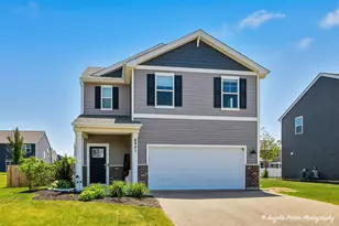 6901 Spruce Ct, Wonder Lake, IL 60097 - Photo 1