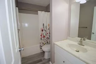 1702 Rockingham Dr, Normal, IL 61761 - Photo 13