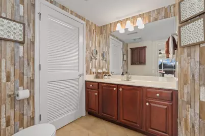 225 Main Street #214, Roselle, IL 60172 - Photo 17
