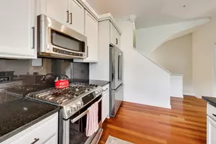 131 Dawson Dr, Elgin, IL 60120 - Photo 15