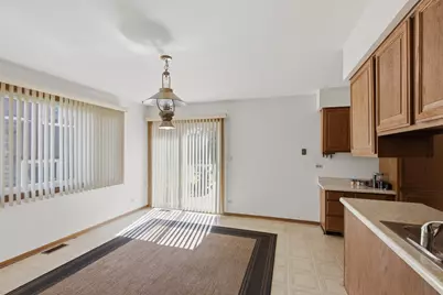 9242 N Washington Street, Niles, IL 60714 - Photo 11