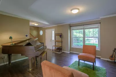 39W555 Sulley Drive, Geneva, IL 60134 - Photo 5