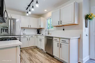 243 Stamford Ct, Romeoville, IL 60446 - Photo 5