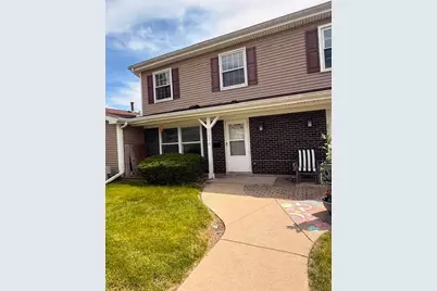 1302 Kingsbury Drive #E, Hanover Park, IL 60133 - Photo 1