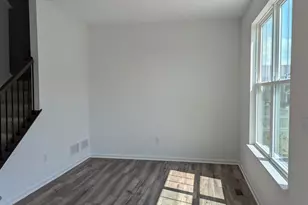 1085 Atterberg Rd, South Elgin, IL 60177 - Photo 5