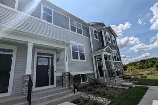 1085 Atterberg Rd, South Elgin, IL 60177 - Photo 1