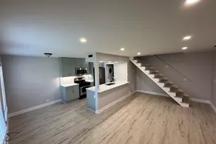 728 E Old Willow Rd, Prospect Heights, IL 60070 - Photo 5