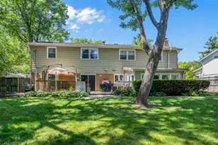 1445 Crown Ln, Glenview, IL 60025 - Photo 31