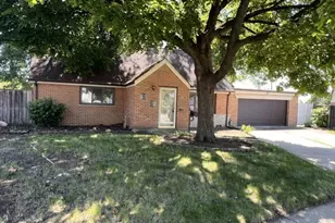 6925 Elder Ct, Bridgeview, IL 60455 - Photo 1
