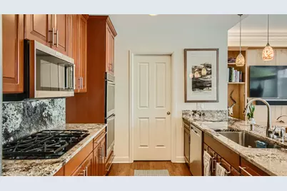 445 E North Water Street #2202, Chicago, IL 60611 - Photo 7