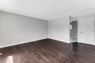 816 Mackinaw Ave, Calumet City, IL 60409 - Photo 5