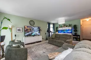 1494 Almaden Ln, Gurnee, IL 60031 - Photo 13
