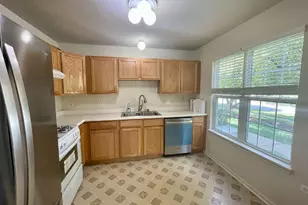 2219 Waterleaf Ct, Naperville, IL 60564 - Photo 7