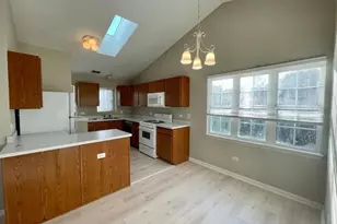 2919 Rutland Cir, Naperville, IL 60564 - Photo 3