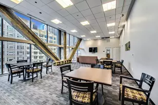 8 E Randolph St, Chicago, IL 60601 - Photo 17