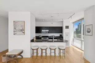 8 E Randolph St, Chicago, IL 60601 - Photo 5