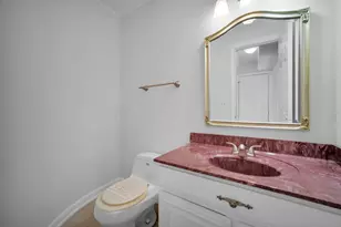 24W645 Woodcrest Dr, Naperville, IL 60540 - Photo 7