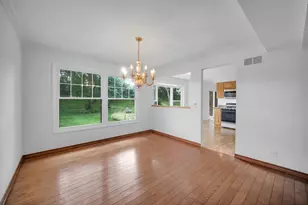 24W645 Woodcrest Dr, Naperville, IL 60540 - Photo 13