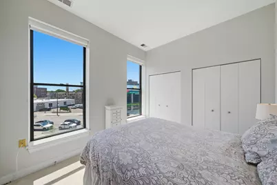 3175 N Lincoln Avenue #302, Chicago, IL 60657 - Photo 13