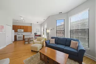 3175 N Lincoln Ave, Chicago, IL 60657 - Photo 7