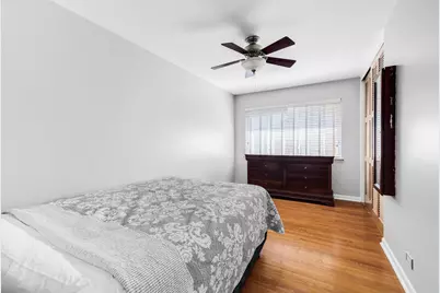 10813 Berkshire Street, Westchester, IL 60154 - Photo 9