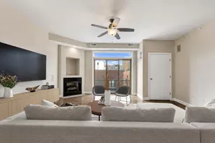 680 N Green St, Chicago, IL 60642 - Photo 9