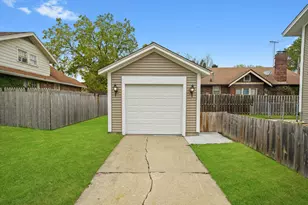 1604 Grant Ave, Rockford, IL 61103 - Photo 19
